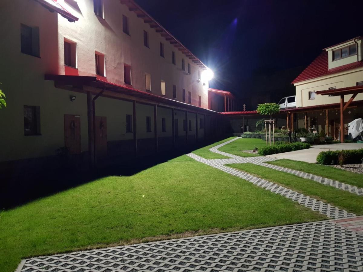 Bendovsky Dvur Dusniky Exterior foto
